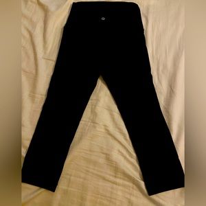LuluLemon Align Crop size 4  black